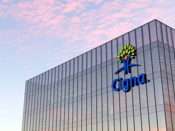 Bloomfield, ABD. 5 Aralık 2021, Sadece Editör Kullanımı, 3 boyutlu CGI. Cigna Amerikan Çokuluslu Sağlık Sigortası Şirketi İmza Logosu Üst Cam Bina. İşyeri Yüksek Büro Merkezi.