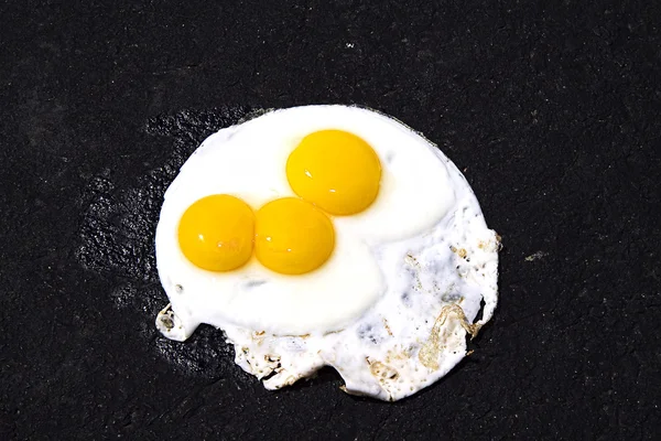 Hot Enough Eggs Frying on Asphalt — Stock Photo, Image