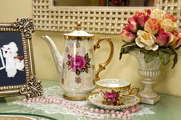 Vintage ijdelheid thee set — Stockfoto