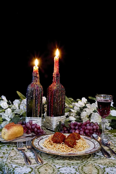 Configuração da mesa de jantar (estilo italiano ) — Fotografia de Stock