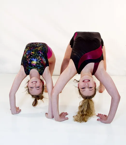 Girls doing gymnastics — Stock Photo, Image