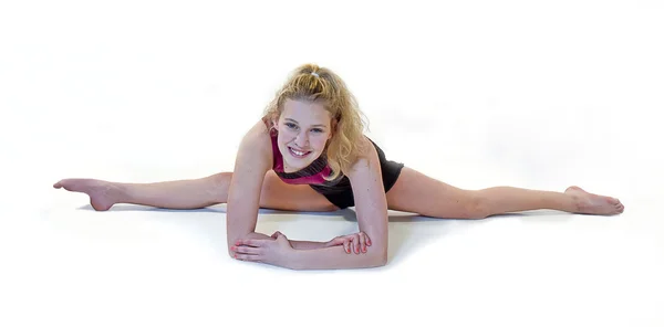 Fille faire gymnastique poses — Photo