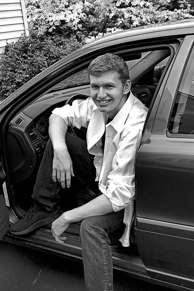 Young Man Posing Next His Gray Car Senior Photoshoot Auburn — Stock Photo, Image
