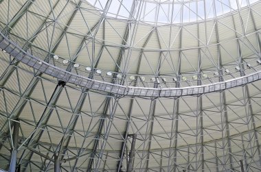 stadyum çatı yapısı