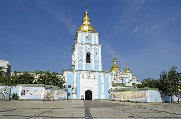 St. Michael de kathedraal — Stockfoto