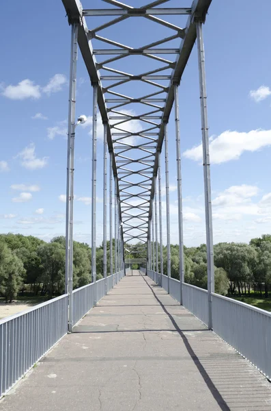 Most na řece — Stock fotografie