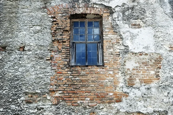 Samotny okno — Zdjęcie stockowe