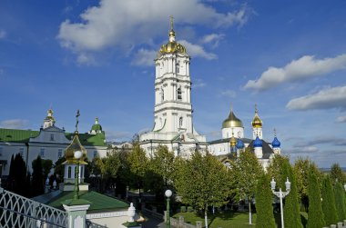 pochaev lavra Trinity Katedrali ve çan kulesi