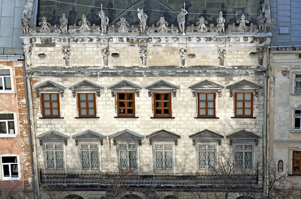 Korniakt palác ve Lvově, Ukrajina — Stock fotografie