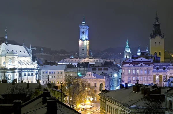 Krásné zimní Panorama v centru starého města lvov — Stock fotografie