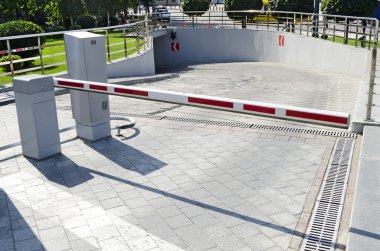 kiev merkezinde otopark underground
