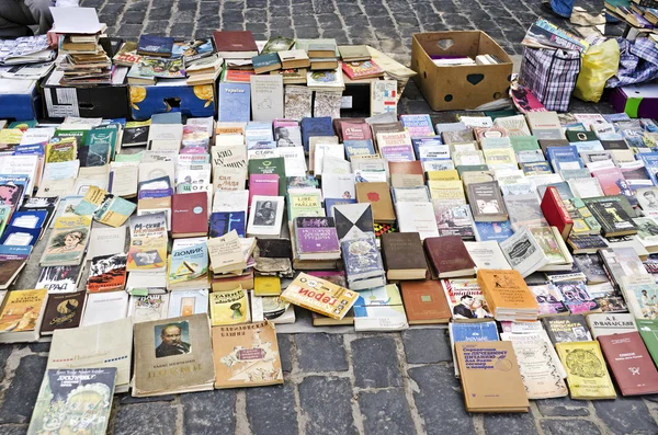 Book market outdoor — Stock Photo, Image