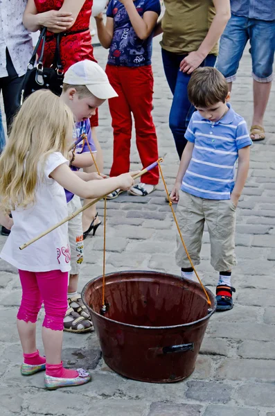 Kids fishing — Stock Photo, Image