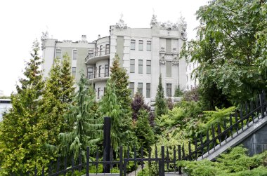 chimeras - Ukrayna Cumhurbaşkanı'ların evi