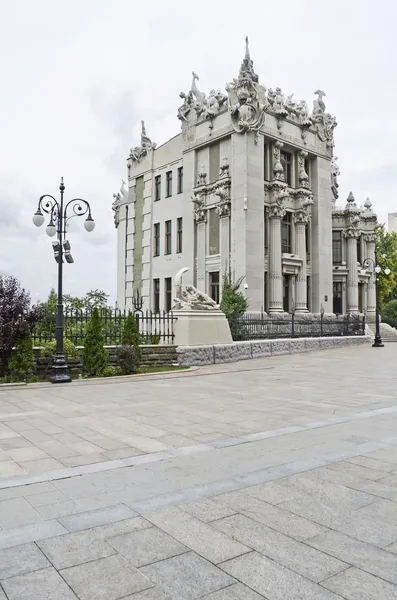 La maison aux chimères - la résidence du président ukrainien — Photo