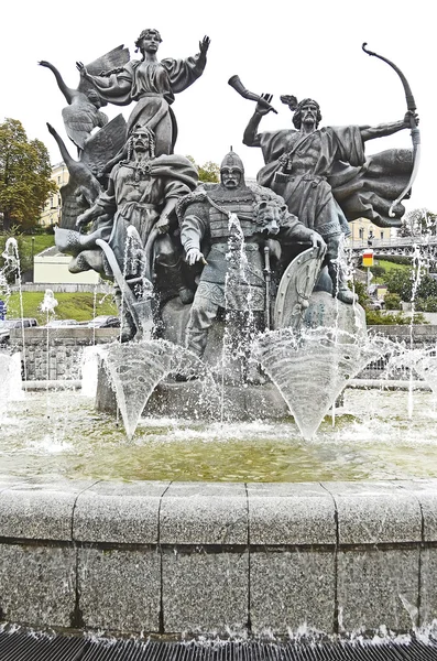 Monument to the founders of Kiev — Stock Photo, Image