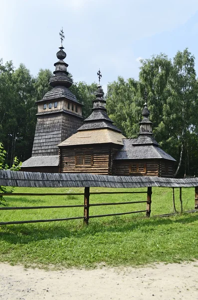Vecchia chiesa ortodossa in legno — Foto Stock