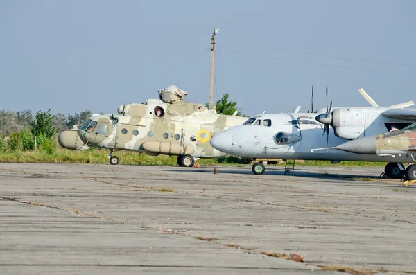 Feodosia Crimea Ukraine August Russian Military Helicopter Airplanes Parked Military — Stock Photo, Image