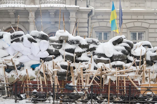 Barykady opon na Ukrainie — Zdjęcie stockowe