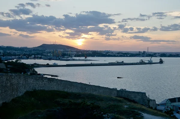 克里米亚费奥多西亚美丽的夜景 — 图库照片