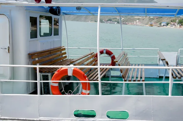 Yacht in Crimea on the pier in Koktebel — Φωτογραφία Αρχείου