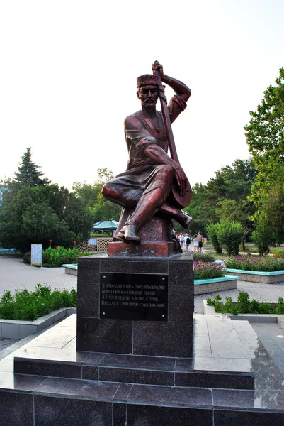 Monumento ao poeta da Crimeia Ashik Umer — Fotografia de Stock