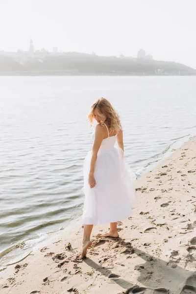 Wedding Photosession Sunset Beautiful Couple Bride White Dress Groom White — Foto Stock