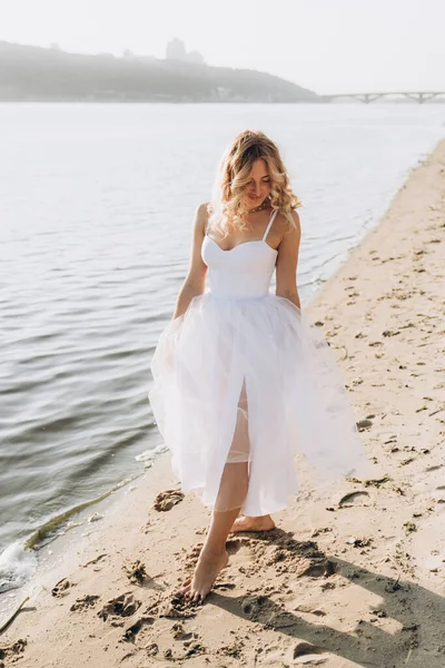 Wedding Photosession Sunset Beautiful Couple Bride White Dress Groom White — ストック写真