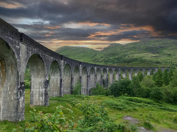 Alte Historische Glenfinnan Viadukt Brücke Mit Landschaft Schottland — Stockfoto