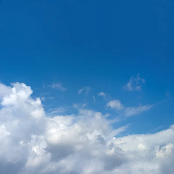 Nuvens maciças — Fotografia de Stock