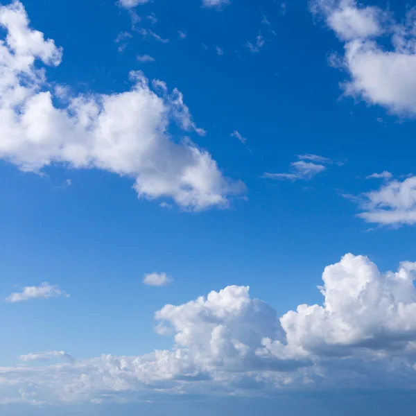 Blauer Himmel — Stockfoto