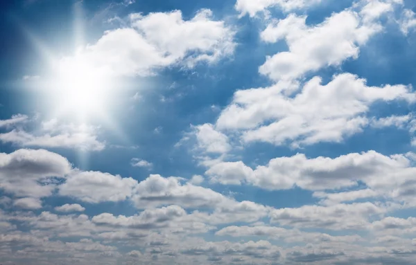 Blauer Himmel — Stockfoto