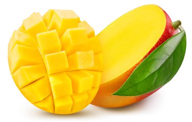 Mango ve yapraklar, beyaz arka planda izole edilmiş. Tam alan derinliği. Kırpma yolu olan Mango