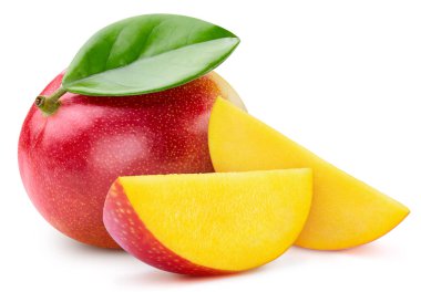 Yapraklı olgun mango. Beyaz arka planda izole edilmiş organik mango. Yapraklı mango tadı. kırpma yolu ile