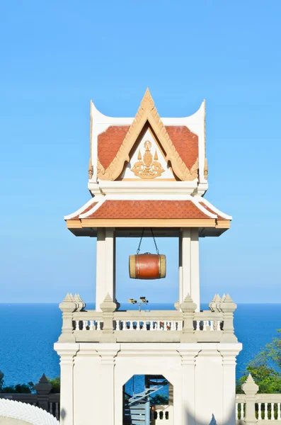 Campanile van Thaise tempel — Stockfoto