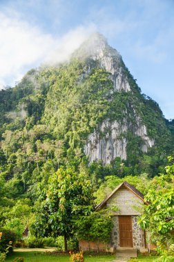 sabah açık아침에 집 앞