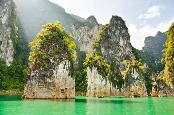 Seyahat ada ve yeşil göl ( Guilin Tayland )