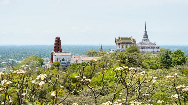 Pagode na montanha em Phra Nakhon Templo de Khiri — Fotografia de Stock