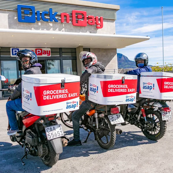 Kaapstad Zuid Afrika September 2021 Express Service Delivery Bikes Met — Stockfoto