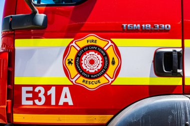 Cape Town, Güney Afrika - 17 Şubat 2022: MAN Trucks İtfaiye ve Kurtarma İtfaiye Pompası