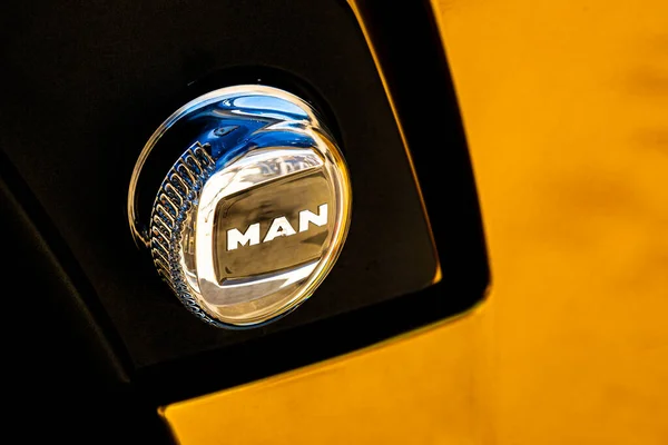 Cape Town South Africa February 2022 Close Man Truck Brand — Stock Photo, Image