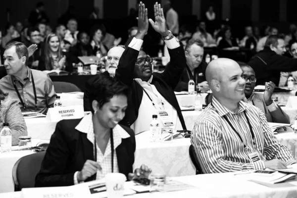 南非约翰内斯堡 2015年8月20日 出席大型会议厅销售会议的代表 — 图库照片