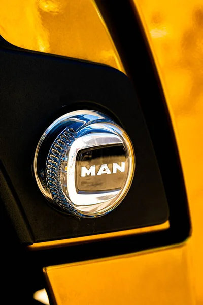 Cape Town South Africa February 2022 Close Man Truck Brand — Stock Photo, Image