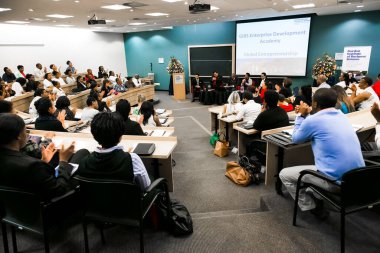Johannesburg, Güney Afrika - 20 Kasım 2014: Üniversite Konferans Salonu 'nda konferansa katılan çeşitli öğrenciler