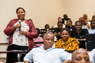 Johannesburg, Güney Afrika - 16 Kasım 2016: Konferans salonunda bir iş konferansına katılan delegeler