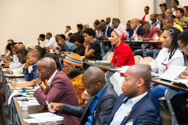 Johannesburg, Güney Afrika - 16 Kasım 2016: Konferans salonunda bir iş konferansına katılan delegeler