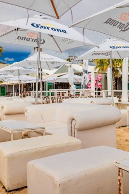 Cape Town, Güney Afrika - 12 Mayıs 2022: Grand Africa Cafe and Beachfront bar and restaurant