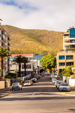 Cape Town, Güney Afrika - 12 Mayıs 2022: Sea Point caddesi ihlali
