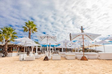 Cape Town, Güney Afrika - 12 Mayıs 2022: Grand Africa Cafe and Beachfront bar and restaurant
