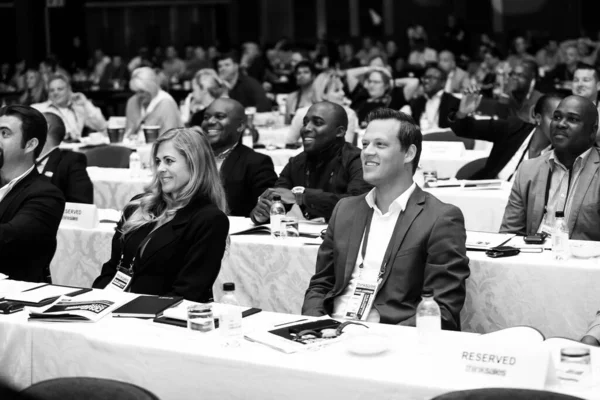 南非约翰内斯堡 2015年8月20日 出席大型会议厅销售会议的代表 — 图库照片